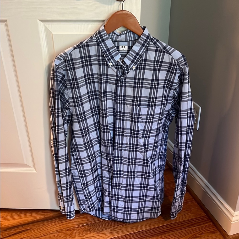 Uniqlo Blue Casual Button Down Shirt